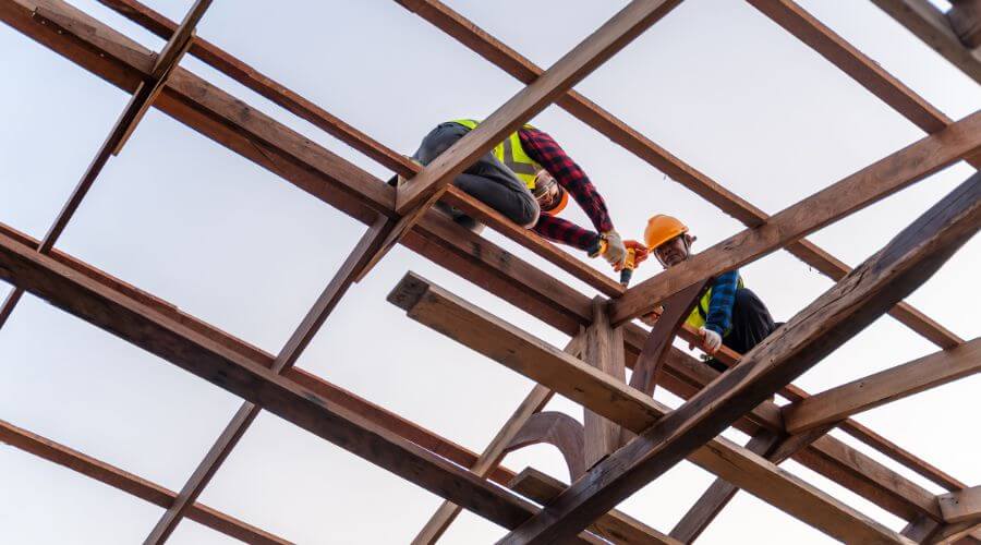 Professional New roof installation in Hubbard, OR